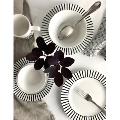 Тарелка Dutch Rose Stripe Black 18 см